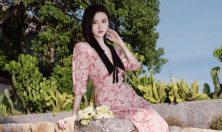 Cảnh Điềm chứng tỏ nhan sắc luôn là nguồn tài nguyên thuộc hàng thượng hạng
