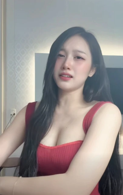Chỉ một thay đổi, hot girl phở tự tin khẳng định "ngày bán 1000 bát"