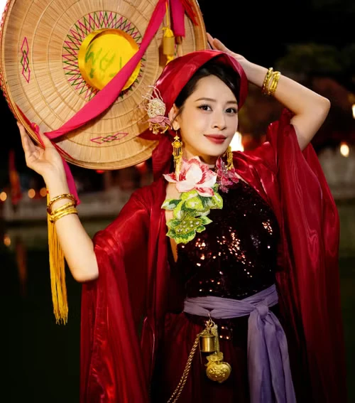 Chi Pu đụng độ Kỳ Duyên
