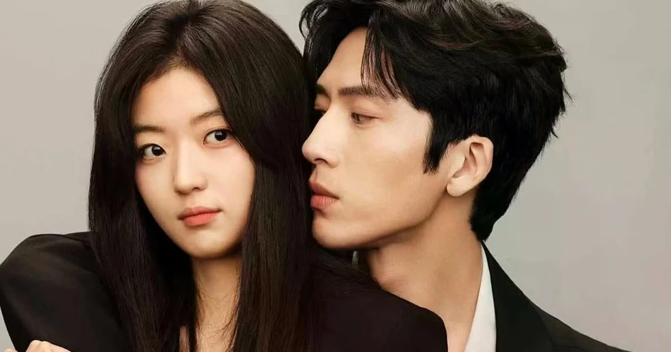Chuyện tình siêu mẫu nội y và tổng tài hot nhất hiện tại Chuyện tình siêu mẫu nội y và tổng tài hot nhất hiện tại