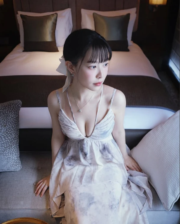 Được "mời" làm việc "riêng tư, nữ streamer gợi cảm vội từ chối, vẫn bị chỉ trích ngay sau đó