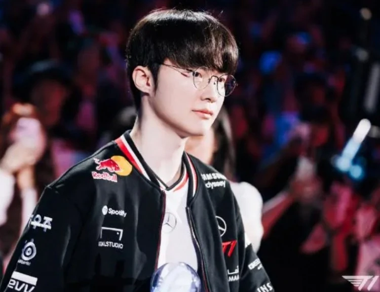 Faker thẳng thắn về trận thắng nhọc nhằn trước BFX Faker thẳng thắn về trận thắng nhọc nhằn trước BFX