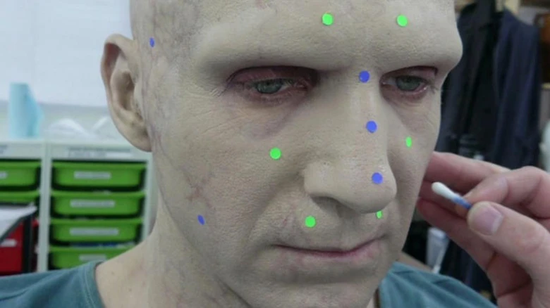 Giải mã bí ẩn Chúa tể Voldemort: Vì sao "Kẻ mà ai cũng biết là ai đấy" lại không có mũi?