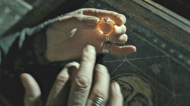 Giải mã tất cả 7 Trường Sinh Linh Giá trong Harry Potter: Báu vật, sinh vật và bí mật nghiệt ngã của Voldemort