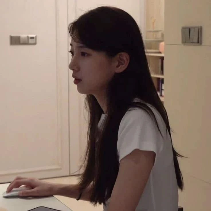 Gương mặt 0 điểm của Suzy