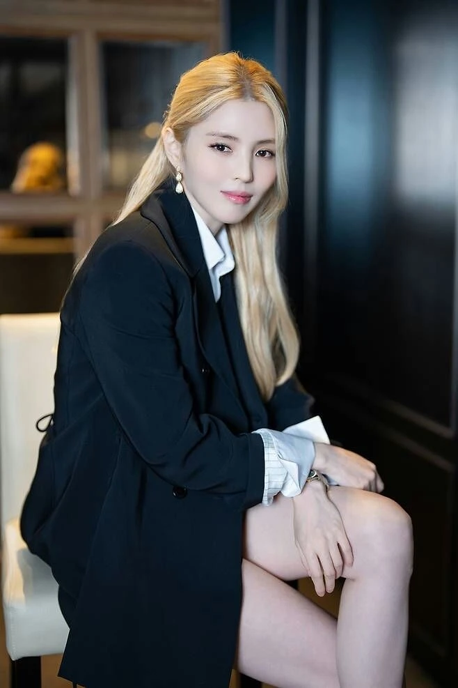 Han So Hee muốn kết hôn trước tuổi 40, nói về hình mẫu bạn đời