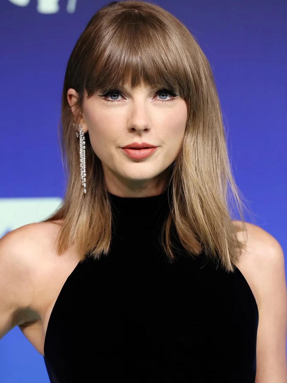 Huyền thoại âm nhạc gây bão khi gọi Taylor Swift là đỉnh cao của sự tầm thường