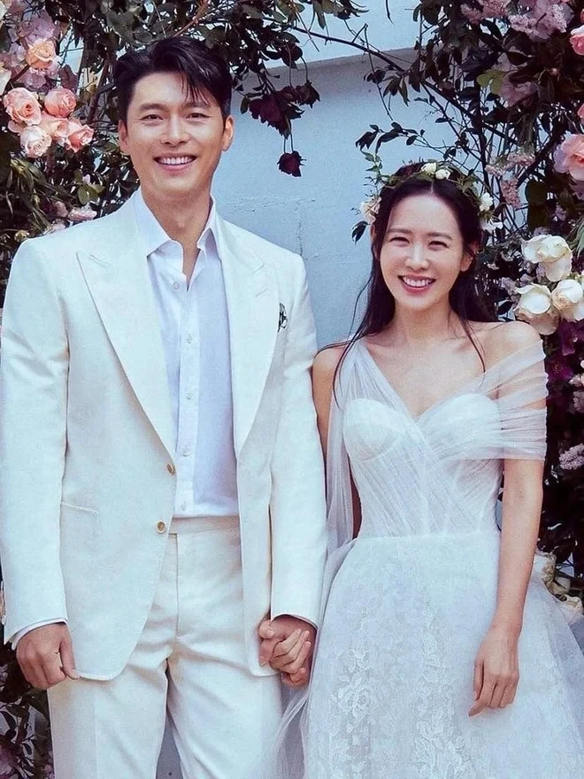 Hyun Bin, Son Ye Jin và con trai du lịch Nhật