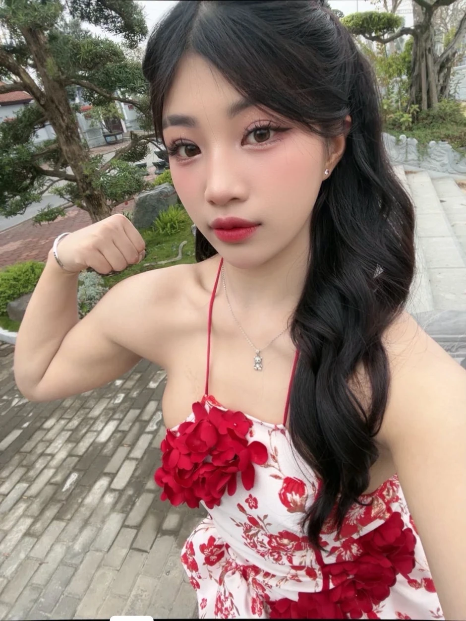 Khi hot girl làng vật bắt trend "Bé đáng yêu không", phản ứng của fan nam ra sao?