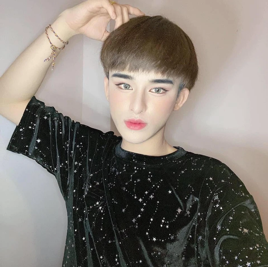 Không nhận ra nhan sắc của Trần Đức Bo: Từ hiện tượng mạng thị phi, cho tới "Bạch Nguyệt Quang" khiến vạn người mê mẩn