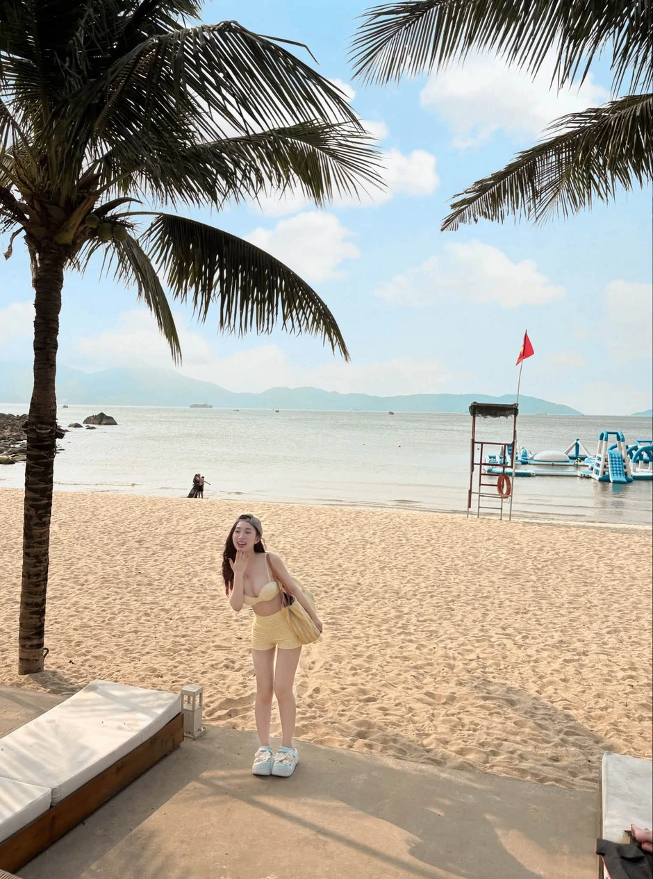 Không nhận ra nhan sắc hiện tại của hot girl Tiểu Hý
