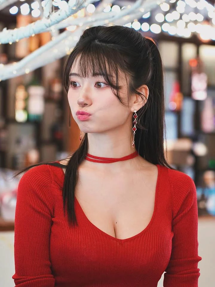 Mỹ nhân Nhật Bản gây sốt với diện mạo tóc vàng, thu hút sự chú ý của người hâm mộ