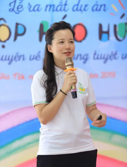 MC Minh Trang nói khủng hoảng, một mình nuôi 4 con sau ly hôn