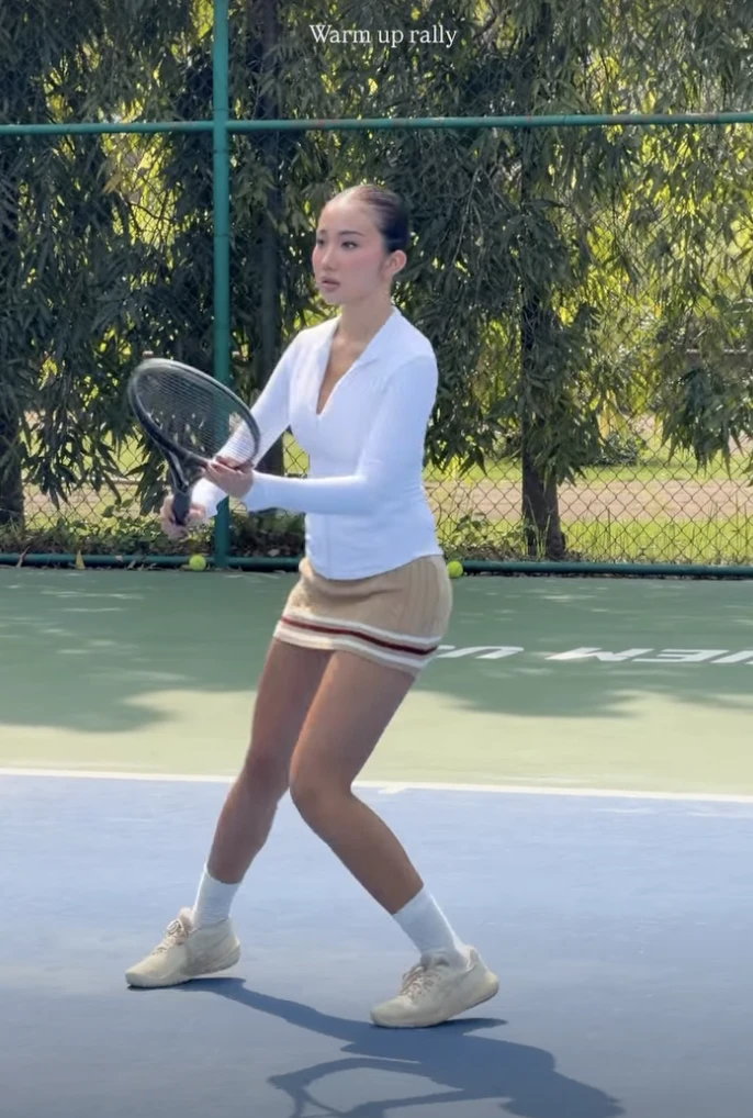 Mê đủ môn rồi, dàn mỹ nhân Việt cuối cùng vẫn quay về với tennis Mê đủ môn rồi, dàn mỹ nhân Việt cuối cùng vẫn quay về với tennis