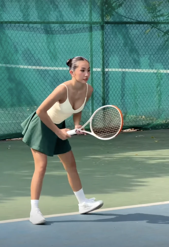 Mê đủ môn rồi, dàn mỹ nhân Việt cuối cùng vẫn quay về với tennis Mê đủ môn rồi, dàn mỹ nhân Việt cuối cùng vẫn quay về với tennis