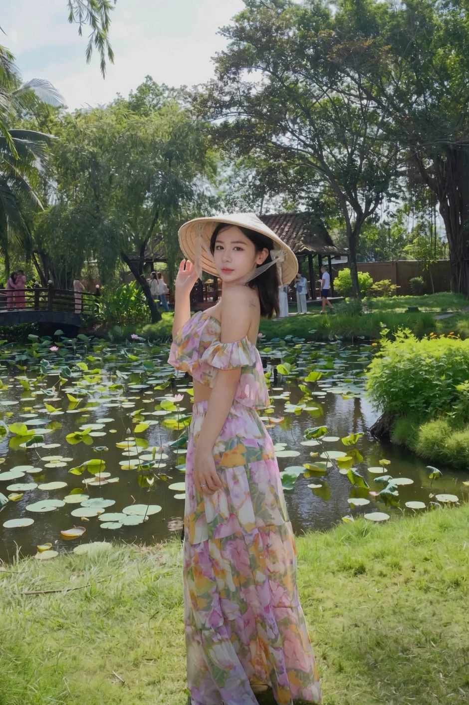 Mê mắt với phong cách cottagecore đậm chất nàng thơ của hot girl Thiên Di: Đâu phải cứ mặc hở mới có thể quyến rũ? Mê mắt với phong cách cottagecore đậm chất nàng thơ của hot girl Thiên Di: Đâu phải cứ mặc hở mới có thể quyến rũ?