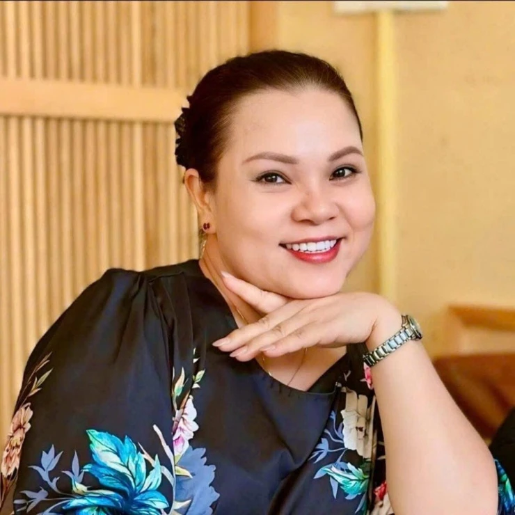Nghệ sĩ Ngọc Lan từng trắng tay sau ly hôn, bươn chải nuôi con suốt 10 năm