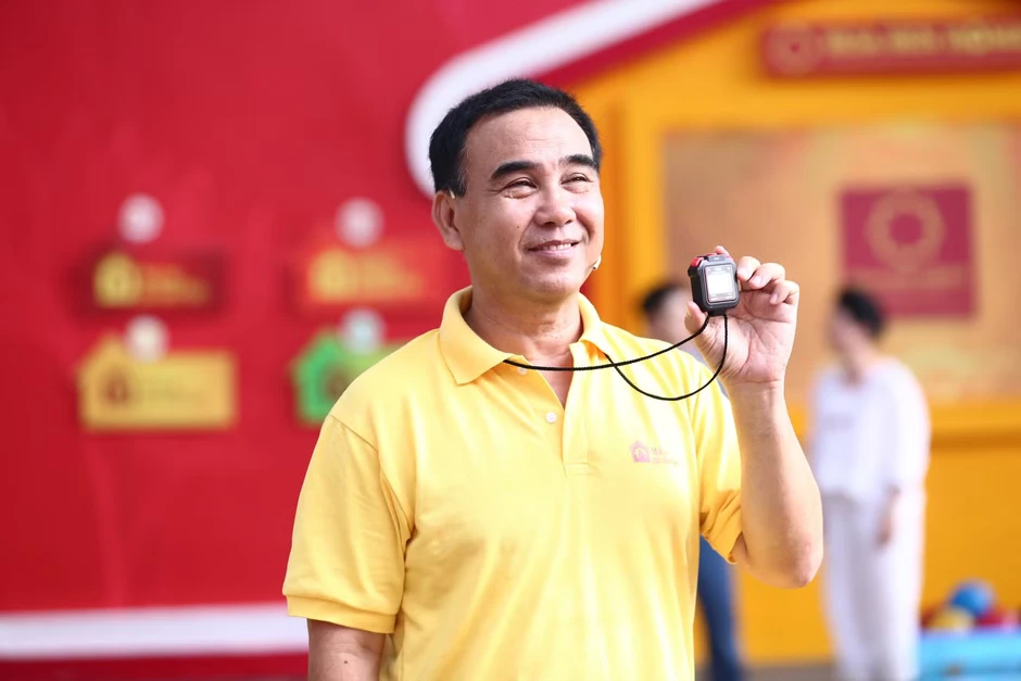 Nguồn cơn khiến Quyền Linh hai lần kêu cứu