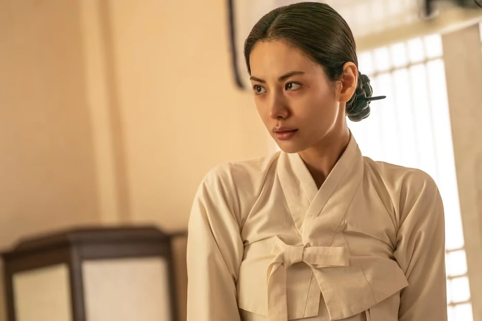 Nhãn dán 19+ cho phim mới của Son Ye Jin