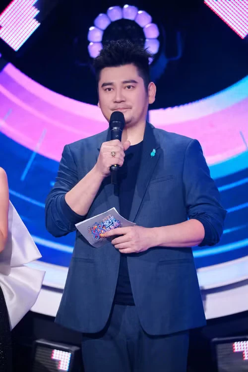 Nhìn từ bê bối của Trường Giang: Trả giá thế nào? Nhìn từ bê bối của Trường Giang: Trả giá thế nào?