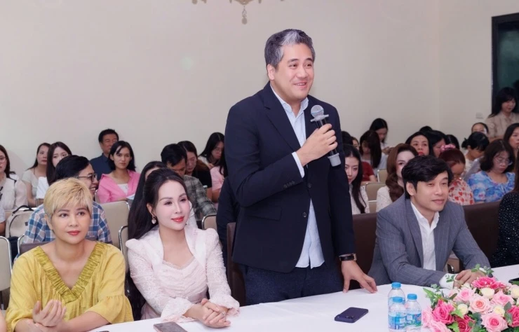 NSND Quang Thọ nhớ thời bán cà phê, thuốc lá để xoay kinh phí biểu diễn