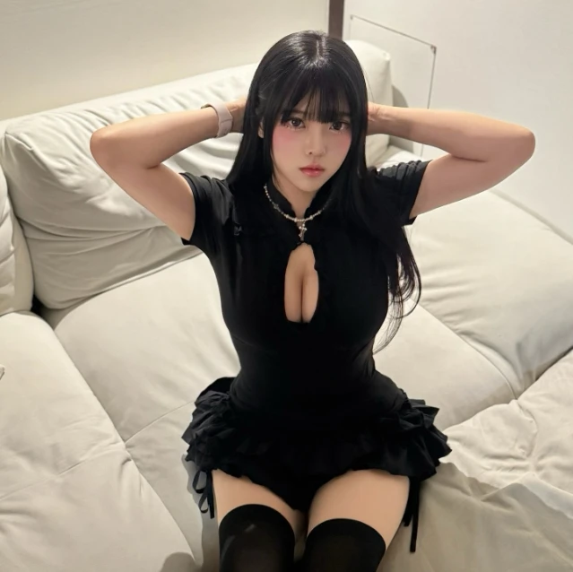 Nữ coser gợi cảm bất ngờ đổ bộ sang làm streamer, vừa xuất hiện đã được "săn đón" tận tình Nữ coser gợi cảm bất ngờ đổ bộ sang làm streamer, vừa xuất hiện đã được "săn đón" tận tình
