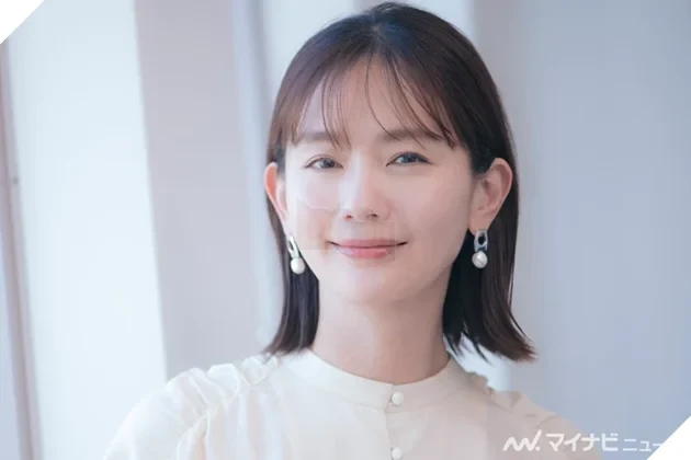 Nữ diễn viên tài hoa Nakamura Yuri qua đời ở tuổi 44 sau thời gian thầm lặng chiến đấu với ung thư trực tràng: Nụ cười dịu dàng đến những giây phút cuối đời Nữ diễn viên tài hoa Nakamura Yuri qua đời ở tuổi 44 sau thời gian thầm lặng chiến đấu với ung thư trực tràng: Nụ cười dịu dàng đến những giây phút cuối đời