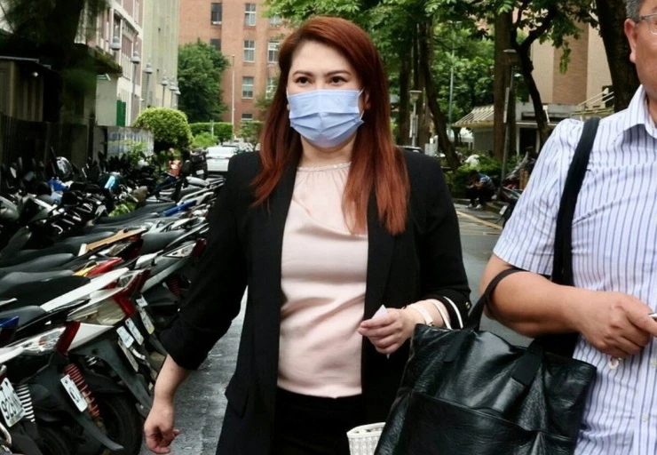 Nữ MC lĩnh án 20 tháng tù, có nguy cơ bị truy nã