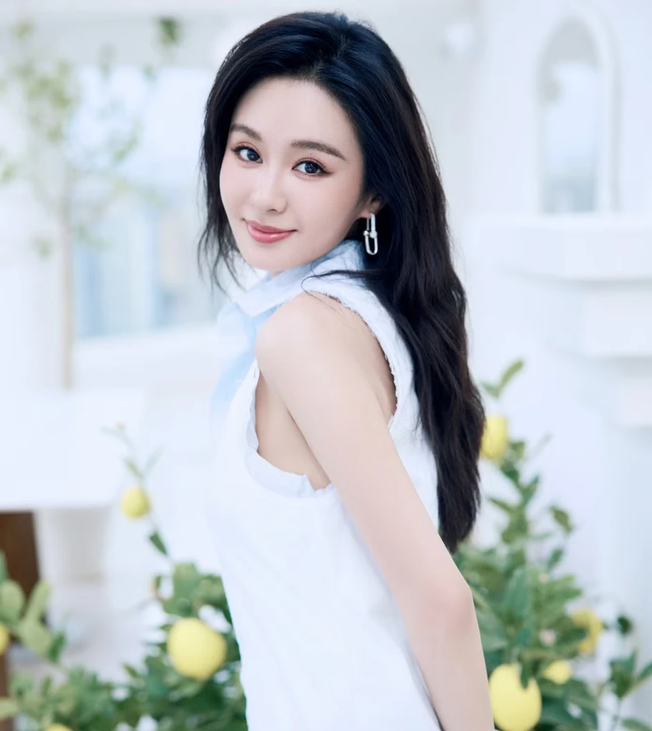 Nữ phụ phản diện được lòng khán giả Nữ phụ phản diện được lòng khán giả