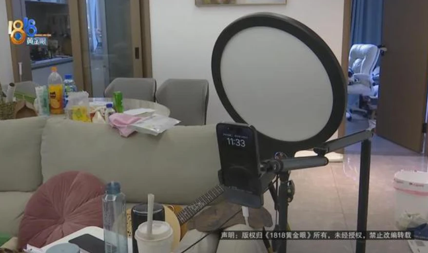 Nữ streamer xinh đẹp bị "cắm sừng", bạn trai ôm hơn tỷ đồng bỏ rơi cô gái không thương tiếc Nữ streamer xinh đẹp bị "cắm sừng", bạn trai ôm hơn tỷ đồng bỏ rơi cô gái không thương tiếc