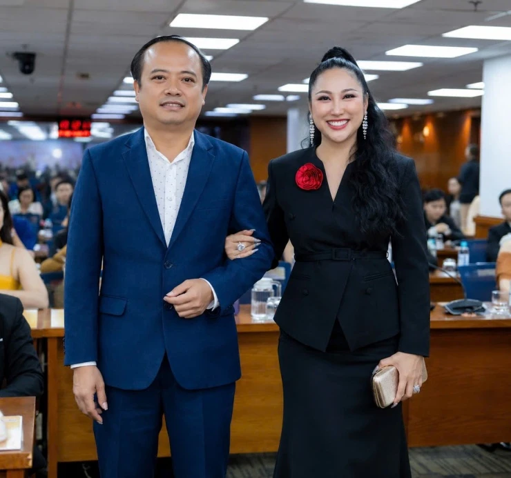 Phi Thanh Vân sau đổ vỡ: Quốc tịch không quyết định tuổi thọ của hôn nhân Phi Thanh Vân sau đổ vỡ: Quốc tịch không quyết định tuổi thọ của hôn nhân