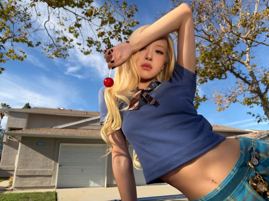 Rosé (BlackPink) bị chê