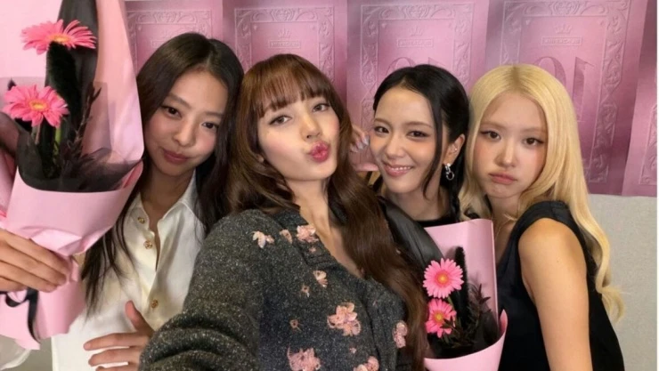 Sau kỷ niệm 10 năm BLACKPINK: 3 dấu ấn cá nhân và sự mong đợi dành cho Rose