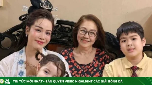 Ảnh sao 25/9: Nhật Kim Anh cùng mẹ chồng cũ và hai con đón Trung thu kenhtingame com thumb anh sao 25 9 nhat kim anh cung me chong cu va hai con don trung thu ebd11790310838328 940w