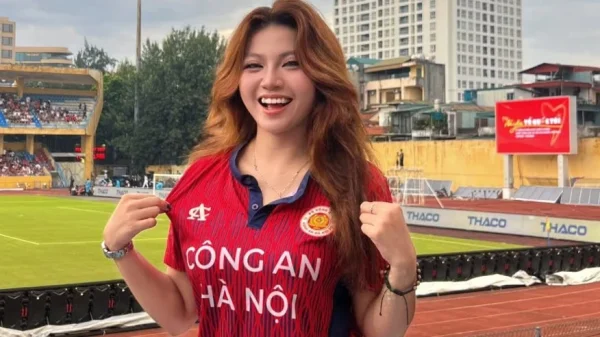 Bắt trọn visual "vạn người mê" của hot girl cheerleader đội bóng Công an Hà Nội kenhtingame com thumb bat tron visual quot van nguoi me quot cua hot girl cheerleader doi bong cong an ha noi c6b11788607585843 940w