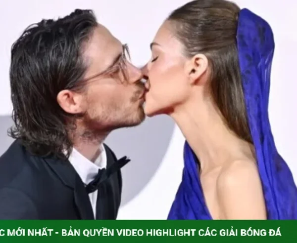 Brooklyn Beckham và vợ chiếm hết sự chú ý trên thảm đỏ Venice kenhtingame com thumb brooklyn beckham va vo chiem het su chu y tren tham do venice 98221788667775282 940w