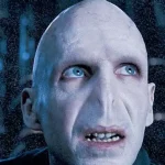 Giải mã bí ẩn Chúa tể Voldemort: Vì sao "Kẻ mà ai cũng biết là ai đấy" lại không có mũi? kenhtingame com thumb giai ma bi an chua te voldemort vi sao quot ke ma ai cung biet la ai day quot lai khong co mui f2f81790505843390 940w