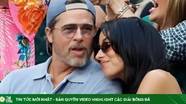 Khán giả vây kín Brad Pitt và bạn gái kém 29 tuổi kenhtingame com thumb khan gia vay kin brad pitt va ban gai kem 29 tuoi e1a71789435230836 940w