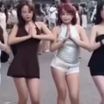 Loạt "hót TikToker" làm trò phản cảm trước Nhà Thờ Lớn kenhtingame com thumb loat quot hot tiktoker quot lam tro phan cam truoc nha tho lon 85fb1789633105089 940w