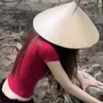 Mặc v.áy ng.ắn đi mò ốc, hot girl hút hơn 3 triệu view chỉ trong nháy mắt kenhtingame com thumb mac vay ngan di mo oc hot girl hut hon 3 trieu view chi trong nhay mat 786a1789979949819 940w