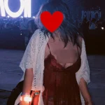 Mặc váy xẻ sâu đi xem concert bị gán mác "phản cảm", cô gái đáp trả: "Mặc gì là quyền của mình" kenhtingame com thumb mac vay xe sau di xem concert bi gan mac quot phan cam quot co gai dap tra quot mac gi la quyen cua minh quot 667d1789014015914 940w