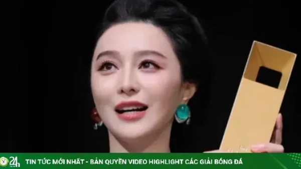 Phạm Băng Băng nhận giải thành tựu đặc biệt kenhtingame com thumb pham bang bang nhan giai thanh tuu dac biet a9741789962446640 940w