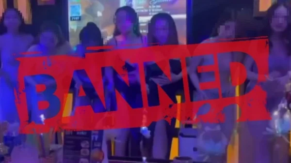 Rước đèn Trung Thu trong quán karaoke, video của nhóm hot girl khiến dân tình bức xúc kenhtingame com thumb ruoc den trung thu trong quan karaoke video cua nhom hot girl khien dan tinh buc xuc 4ae61790419308133 940w
