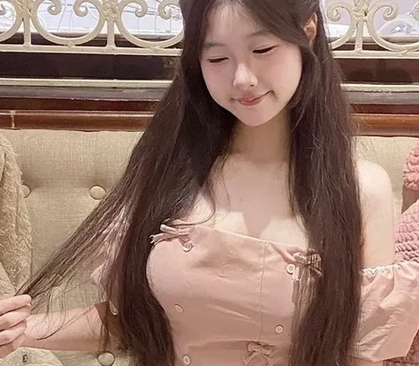 Thần thái ngút ngàn, gái xinh Aerobic khiến cư dân mạng "tan chảy" kenhtingame com thumb than thai ngut ngan gai xinh aerobic khien cu dan mang quot tan chay quot 650b1788842307533 940w