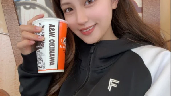 Từng đưa ra quy tắc khắt khe với fan về vấn đề vòng một, hot girl nổi tiếng liên tục tung ảnh gợi cảm khiến cộng đồng tranh cãi kenhtingame com thumb tung dua ra quy tac khat khe voi fan ve van de vong mot hot girl noi tieng lien tuc tung anh goi cam khien cong dong tranh cai 42ae1788794760465 940w