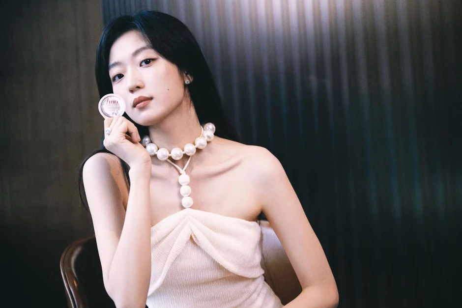 Tiểu thư ngậm thìa vàng đang khuấy đảo toàn cầu