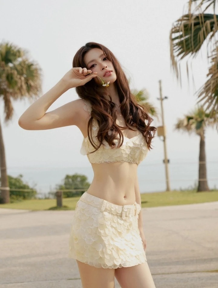 Tiểu Vy sau 8 năm đăng quang Hoa hậu Việt Nam Tiểu Vy sau 8 năm đăng quang Hoa hậu Việt Nam