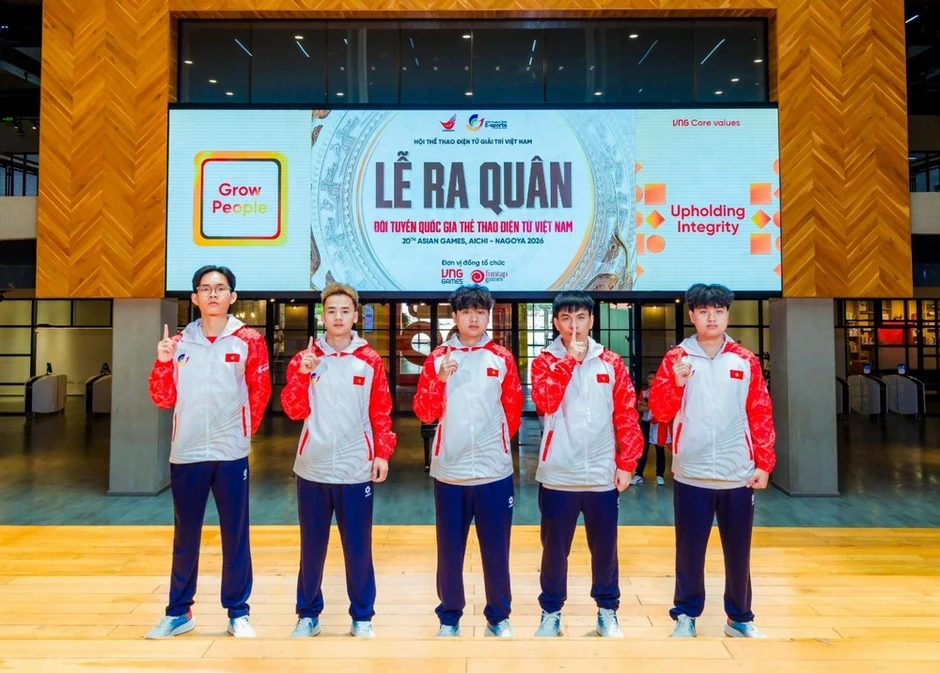 Toàn cảnh Lễ ra quân ASIAD 2026: Dấu ấn “Chớp Cam” trong màu áo Đội tuyển Quốc gia Thể thao điện tử Việt Nam