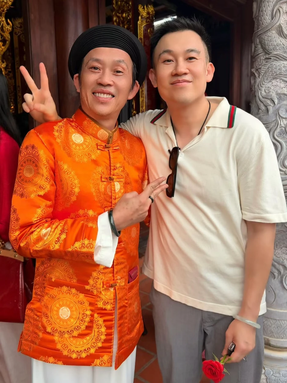Trấn Thành, Cẩm Ly và các nghệ sĩ dâng hương tại nhà thờ Tổ của Hoài Linh