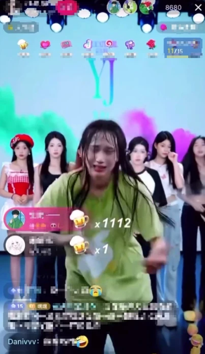 Vì nổi tiếng, các idol mạng bất chấp đến thế này Vì nổi tiếng, các idol mạng bất chấp đến thế này